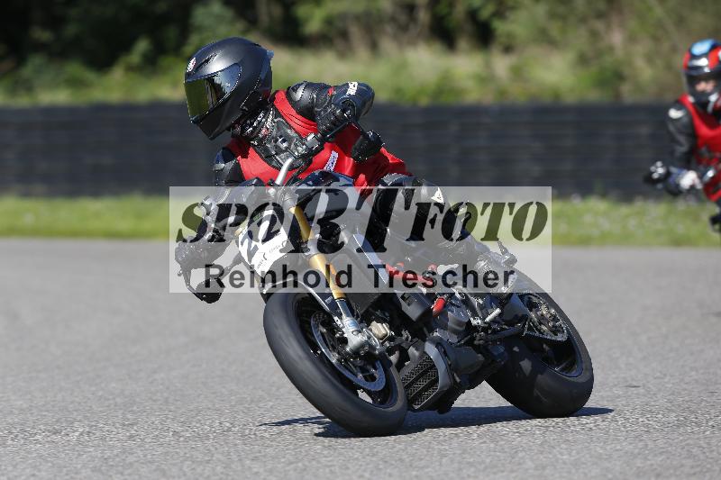 /Archiv-2025/54 19.09.2025 Speer Racing ADR/Instruktorengruppe/22
